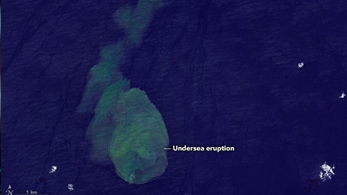 Underwater volcano erupts and NASA takes amazing photos
