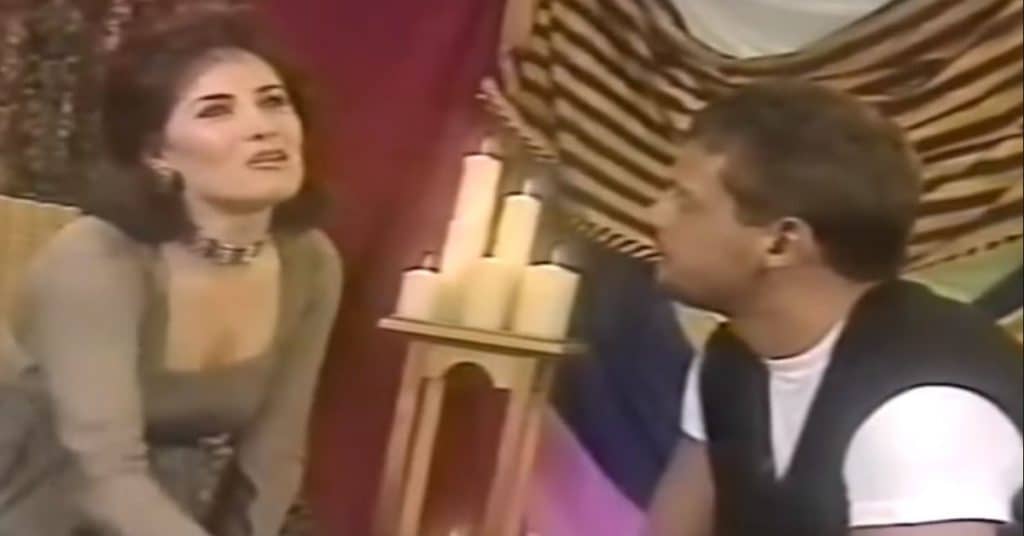 Gloria Calzada confirmed that Luis Miguel did not flirt with her in an interview in 1996