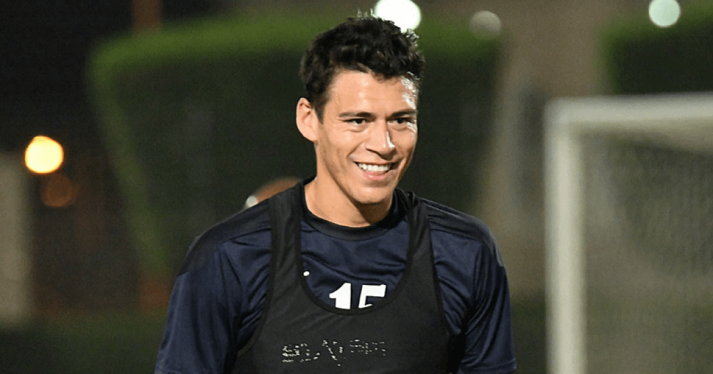 Hector Moreno has not arrived at Barcelona due to injury