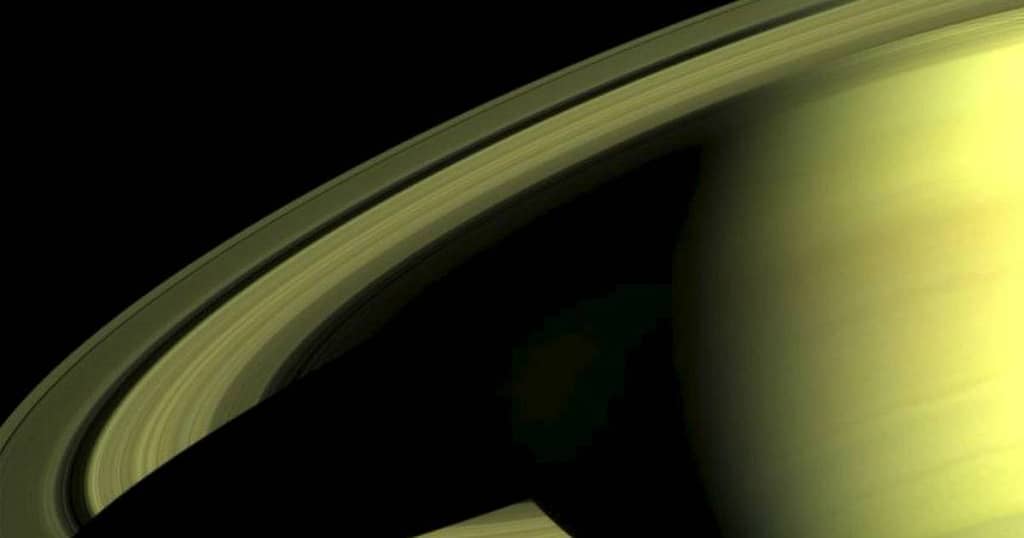 NASA's Hubble Space Telescope captures stunning image of Saturn's northern lights - firewire