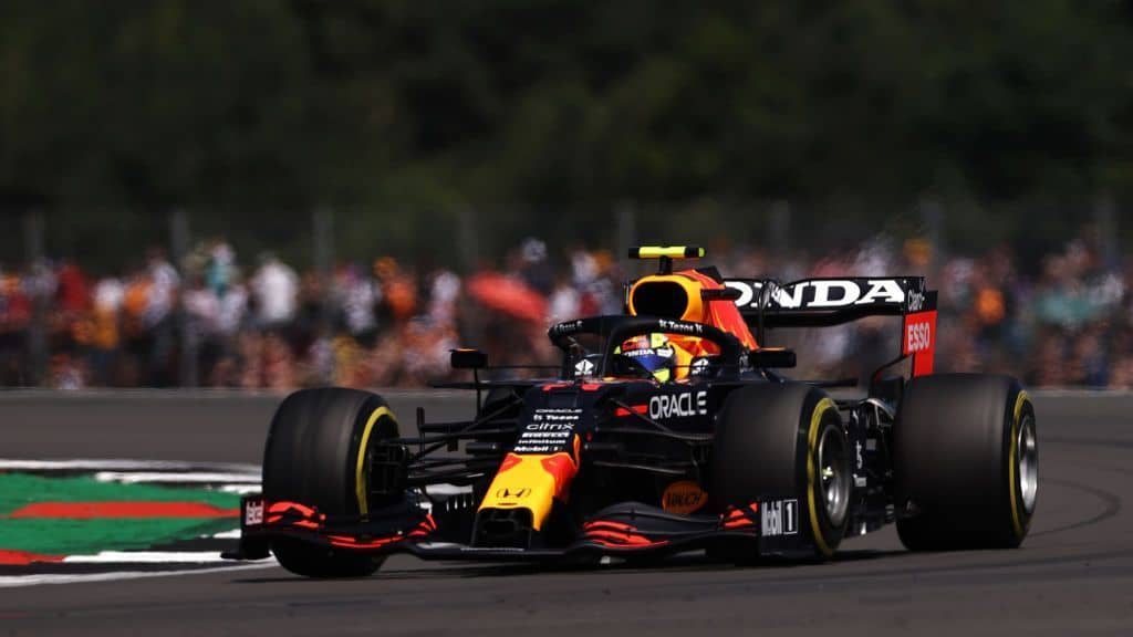 Checo Pérez finished fifth in second practice.  Dominoes Verstappen