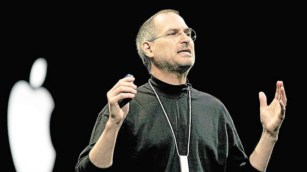 Steve Jobs' "costume" has always been the same, why?