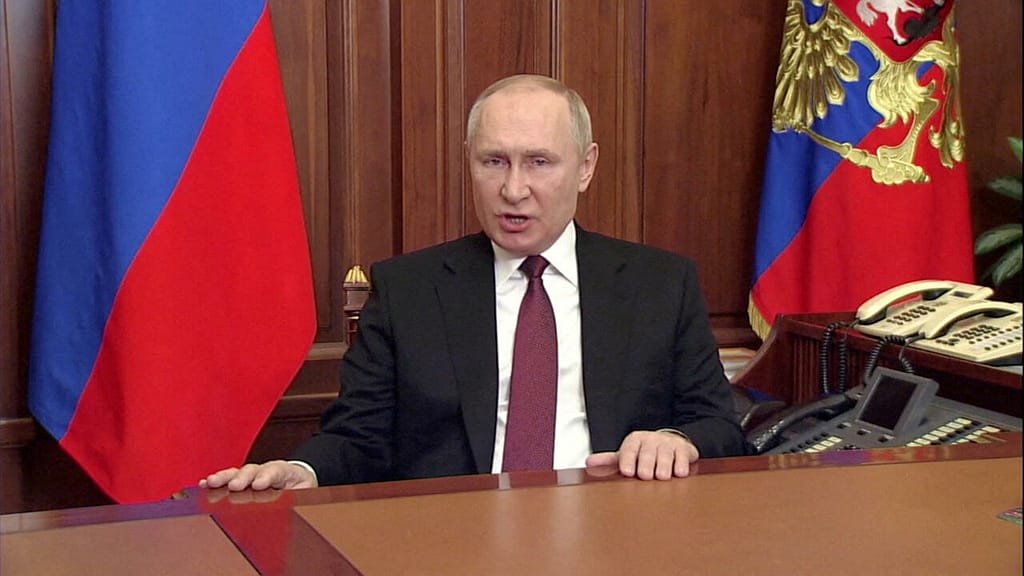 US, UK and EU impose sanctions on Vladimir Putin and Sergey Lavrov
