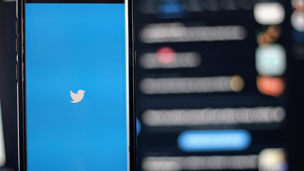 Russia blocks twitterr us وجيزة shortly after restricting Facebook