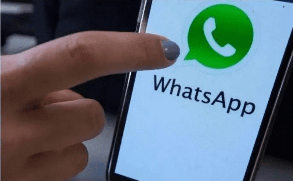 WhatsApp trick to see who your partner shares more photos