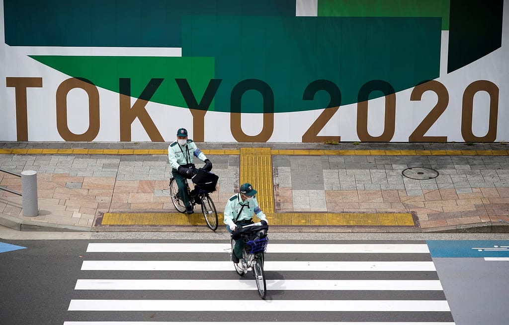 Japanese municipalities have suspended plans for athletes to host the Olympics.