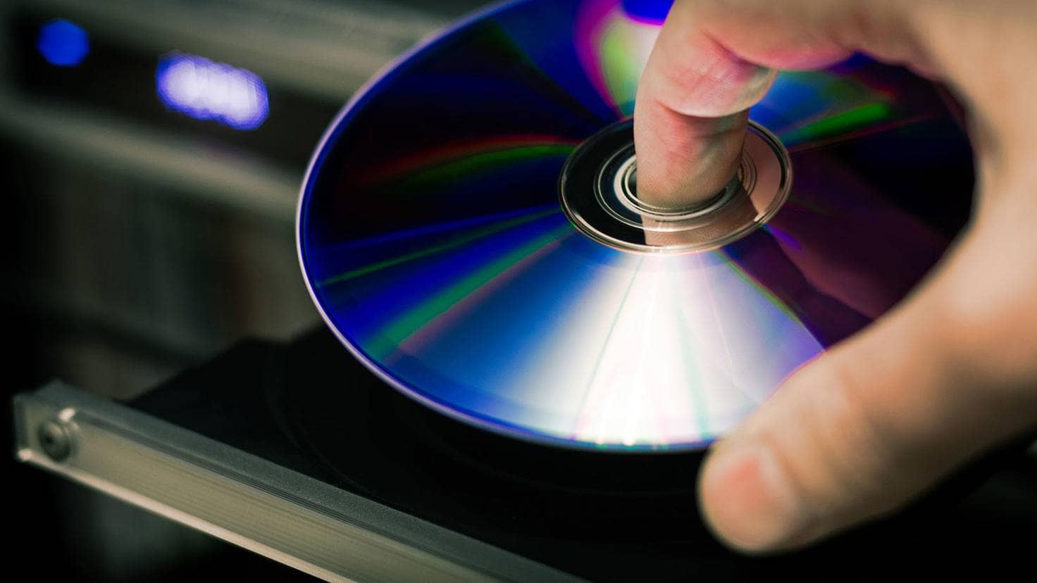 Clean dirty CDs and drives - that's how it works.