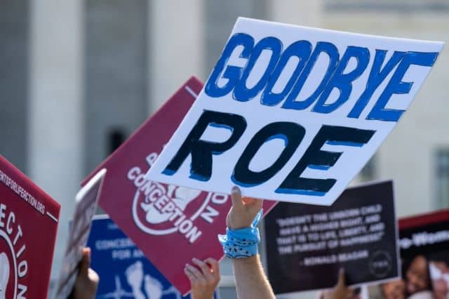 Charla sobre el fallo de la Corte estadounidense sobre la inexistencia del derecho al aborto