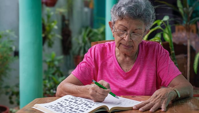 Crossword puzzles keep memory fit better than computer games

