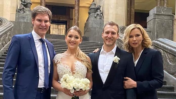 Casten Maschmeyer's son married: Cruel TV lion shines with pride - people

