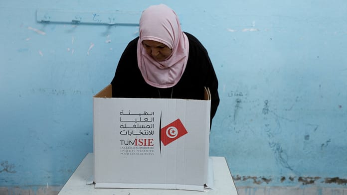 Controversial vote: Tunisia elects a new parliament

