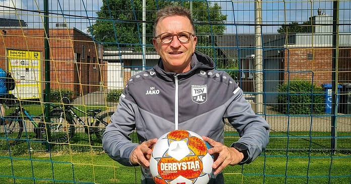 Sniffer column with Norbert Mayer, coach from 2008 to 2013

