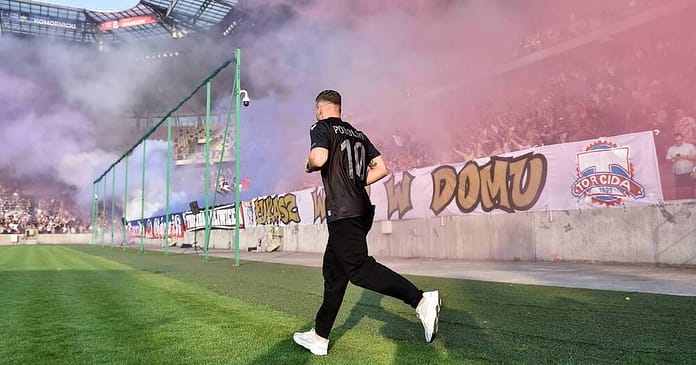 Lukas Podolski was introduced to Gornik Zabrze

