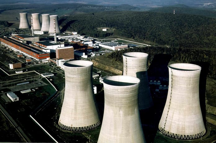 Slovakia: Controversial reactor starts operation

