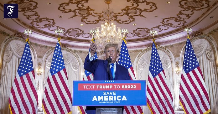 US half-year live tape: Trump threatens DeSantis

