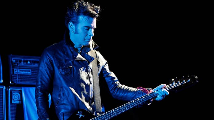 Simon Gallup is leaving The Cure

