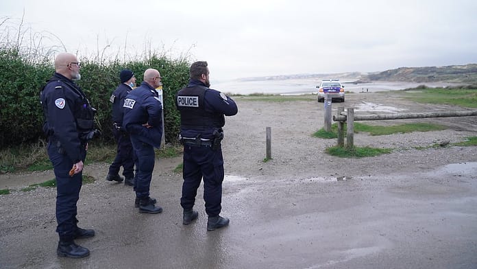 After migrant boat capsizes: French fishermen find body in nets


