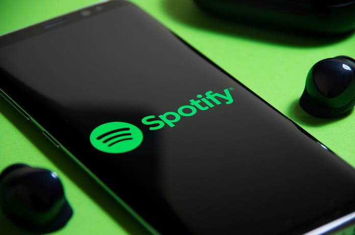 Spotify gets polls, questions and answers


