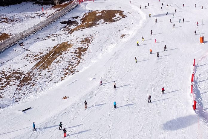 Health permits are now mandatory in ski resorts

