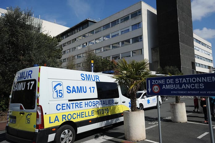 Vaccination commitment in La Rochelle hospital: suspension of five agents

