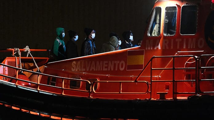Destination Canary Islands: 4,400 migrants on a boat die in transit

