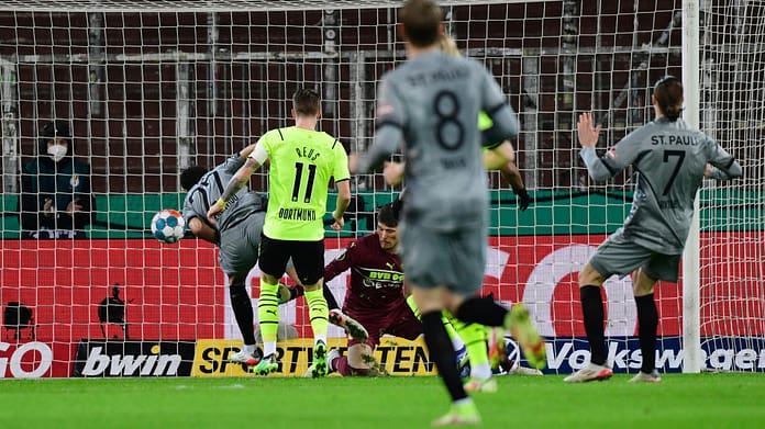 A Sense of the Round of 16 - BVB Fail at St. Pauli

