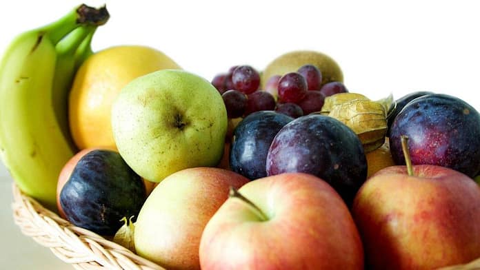 Here is a list of the 10 most polluted fruits and vegetables

