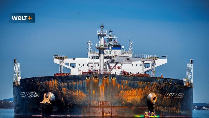 Despite EU Sanctions: How Russia Still Ships Its Oil Around the World

