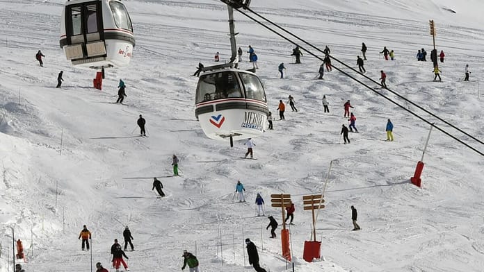 Covid-19: Health card now required in French ski resorts

