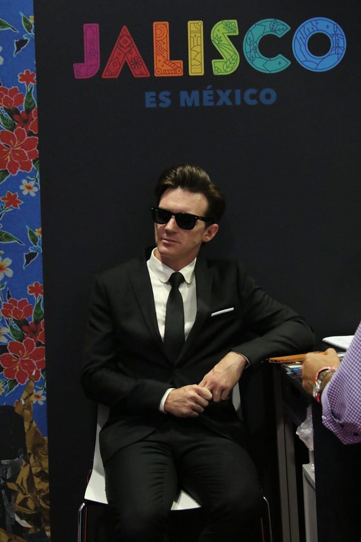 Drake Bell stars in a Mexican movie (Image: Twitter/@DrakeBell)