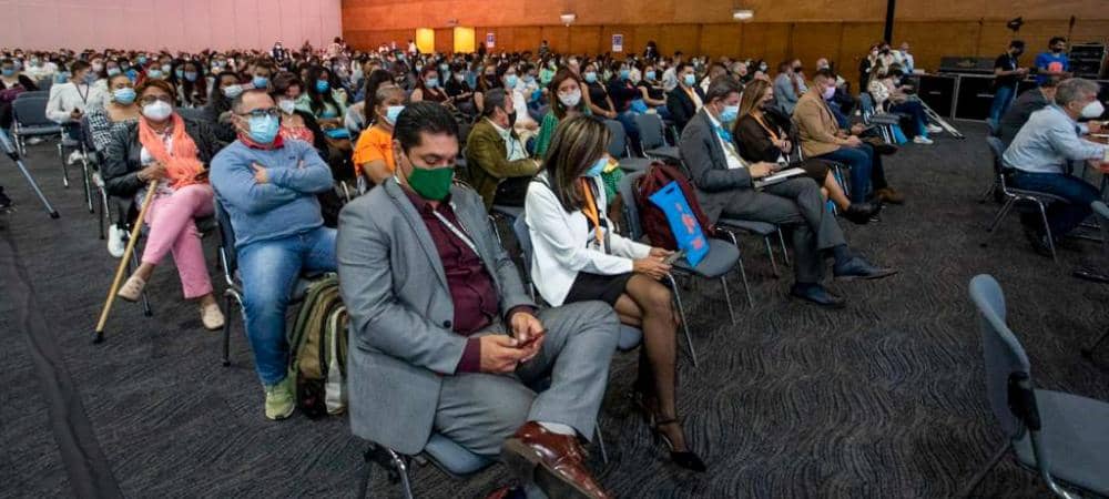 Experts and national and international authorities gather in Medellin to talk about the epidemic and development