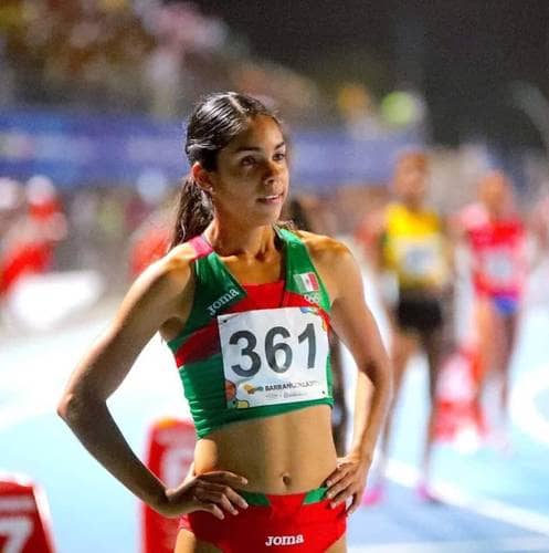 La jalisciense Mariela Real impuso récord mexicano en 800 metros con 2:00.92 minutos para ocupar el octavo lugar en Portland, superando la marca que hizo Ana Guevara de 2:01.12 en los Juegos Centroamericanos y del Caribe Maracaibo 98, cuando ganó la medalla de plata.