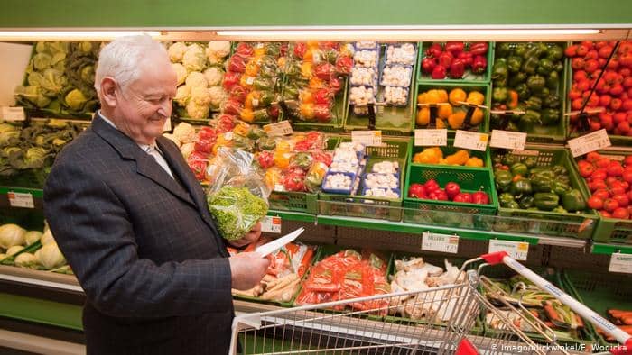 Vegetarian food in the supermarket (Imago / blickwinkel / E. Wodicka)