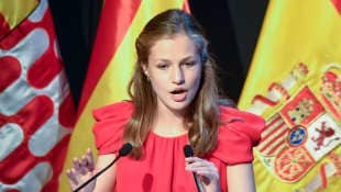 Spanish Princess Leonor speaking at an institution 