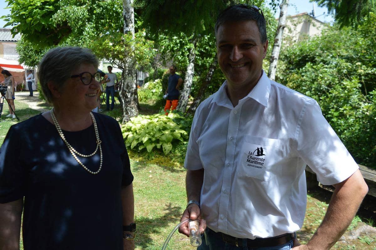 In Charente-Maritime, the ARS entrusted the hunting of tiger mosquitoes to the service headed by Sébastien Chouin, under the auspices of the county councilor Dominique Rabelle.